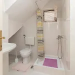 8 شقة زادار